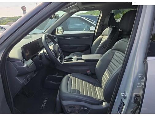Ivory Silver 2024 Kia EV9 Land