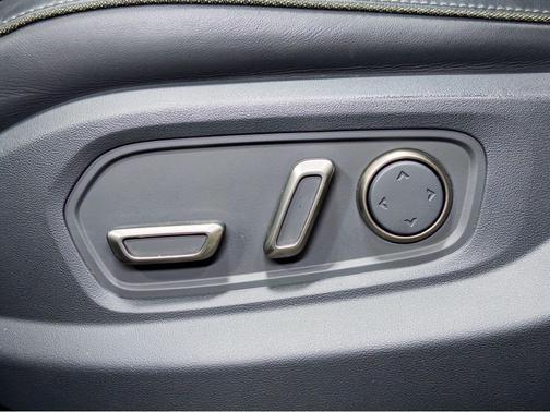 2023 Rivian R1T Adventure