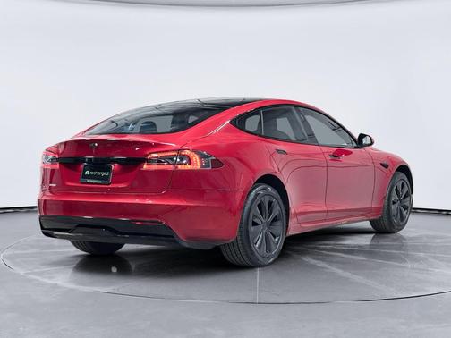 Red Multi-Coat 2022 Tesla Model S Long Range