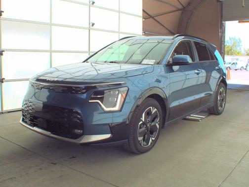 Mineral Blue 2023 Kia Niro EV Wave