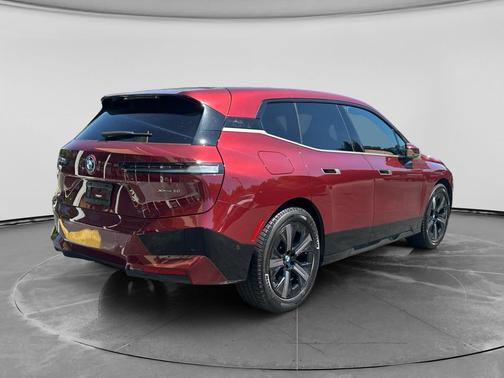 Aventurin Red Metallic 2024 BMW iX xDrive50