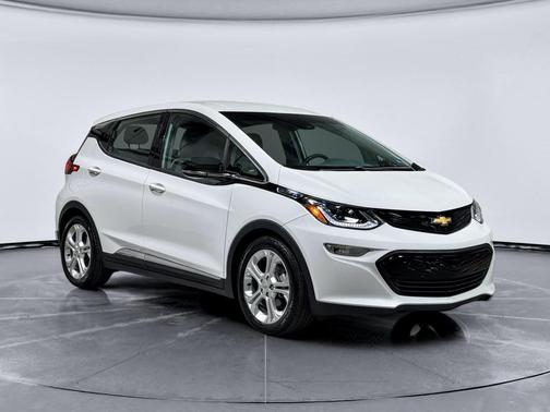 Summit White 2021 Chevrolet Bolt EV LT