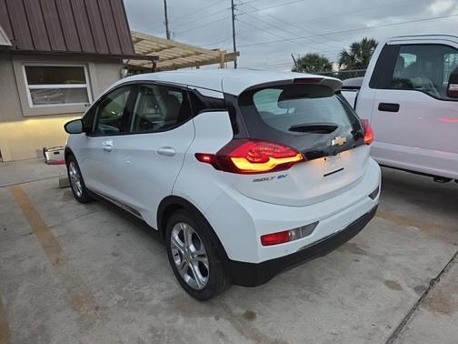 2021 Chevrolet Bolt EV LT