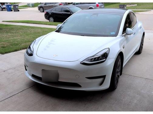Pearl White Multi-Coat 2019 Tesla Model 3 Performance