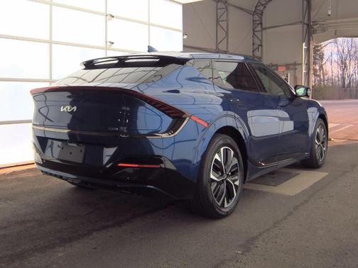 Yacht Blue 2024 Kia EV6 GT-Line