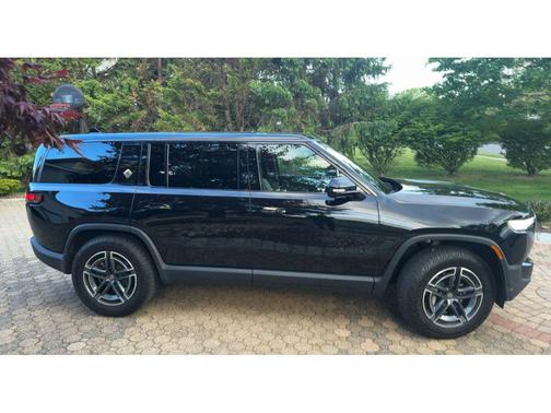 Midnight 2025 Rivian R1S Adventure