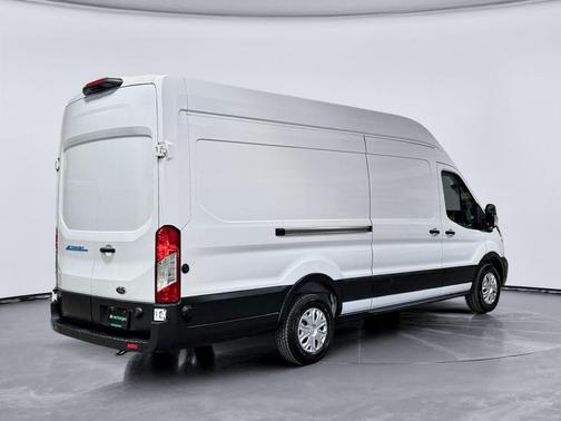 2022 Ford Transit-350 Base