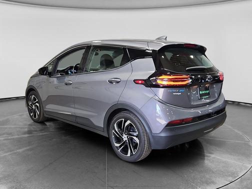 Gray Ghost Metallic 2023 Chevrolet Bolt EV 2LT