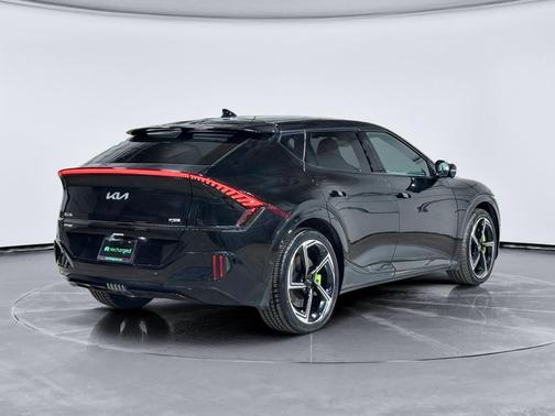 Aurora Black Pearl 2024 Kia EV6 GT