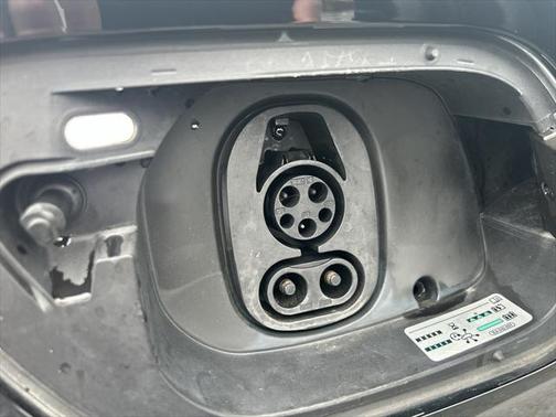 2022 Volkswagen ID.4 Pro