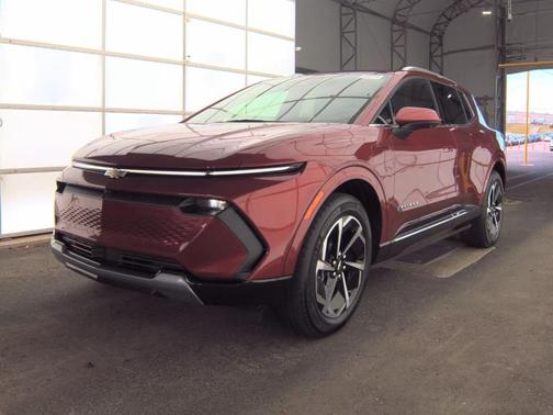 Radiant Red Tintcoat 2025 Chevrolet Equinox EV LT