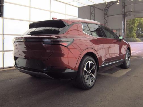Radiant Red Tintcoat 2025 Chevrolet Equinox EV LT