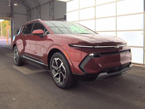 Radiant Red Tintcoat 2025 Chevrolet Equinox EV LT