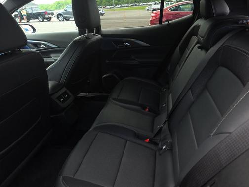 Radiant Red Tintcoat 2025 Chevrolet Equinox EV LT