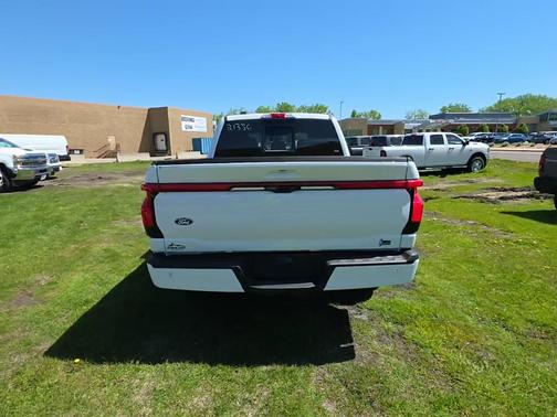 Oxford White 2025 Ford F-150 Lightning LARIAT