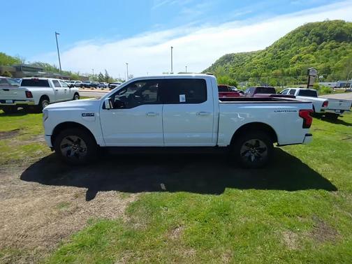 Oxford White 2025 Ford F-150 Lightning LARIAT