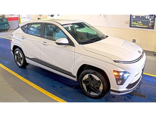 Atlas White 2024 Hyundai KONA EV SE