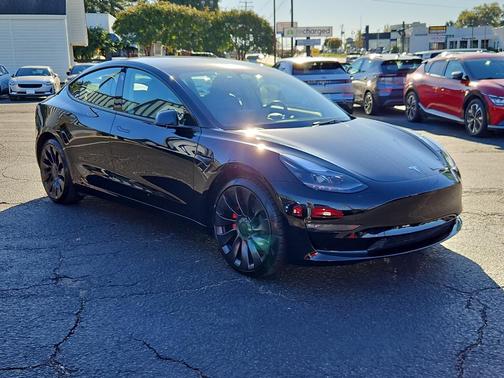 2023 Tesla Model 3 Performance