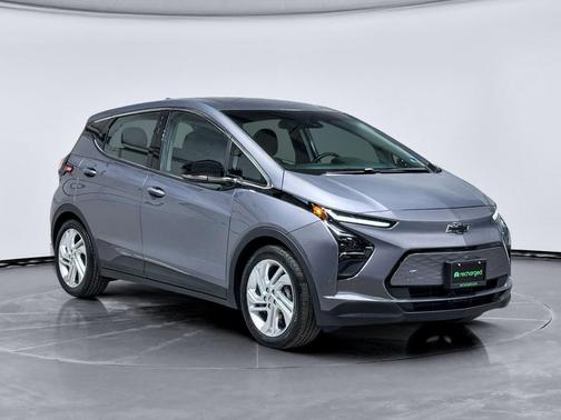 Gray Ghost Metallic 2022 Chevrolet Bolt EV 1LT
