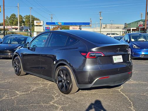 2025 Tesla Model Y Long Range