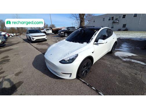 2025 Tesla Model Y Long Range