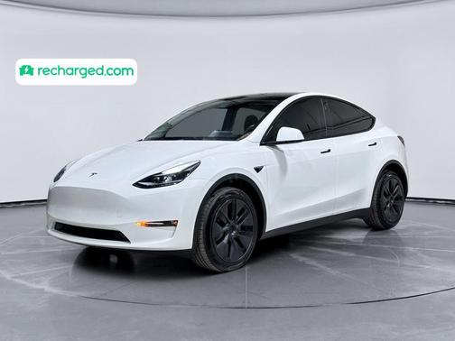 2025 Tesla Model Y Long Range