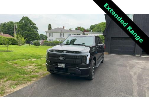 Agate Black Metallic 2024 Ford F-150 Lightning Flash