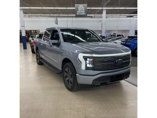 2022 Ford F-150 Lightning LARIAT