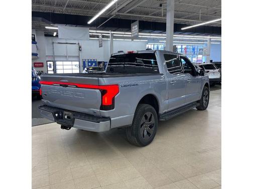 2022 Ford F-150 Lightning LARIAT