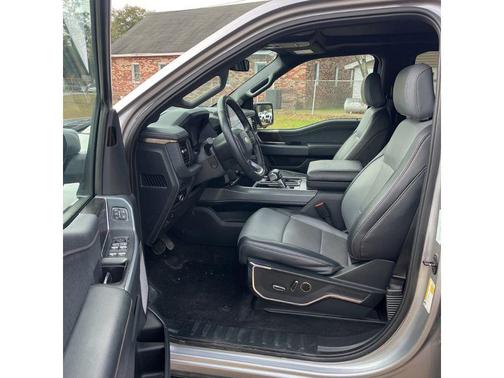 2023 Ford F-150 Lightning LARIAT