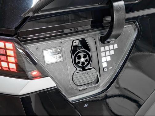 Abyss Black 2024 Hyundai IONIQ 5 SEL