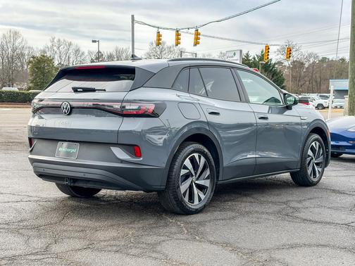 2023 Volkswagen ID.4 Pro