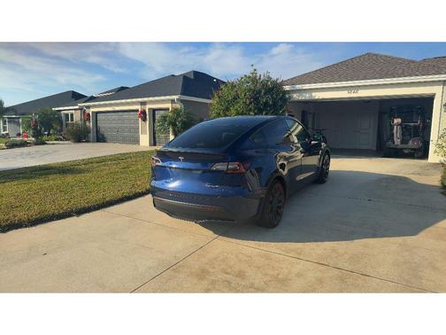 2024 Tesla Model Y Performance