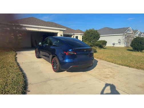 2024 Tesla Model Y Performance