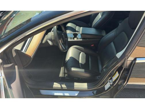Solid Black 2019 Tesla Model 3 Long Range