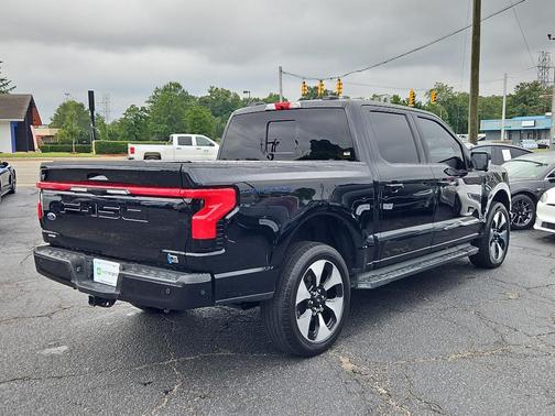 2023 Ford F-150 Lightning Platinum