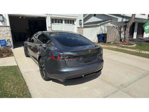 Midnight Silver Metallic 2021 Tesla Model S Plaid