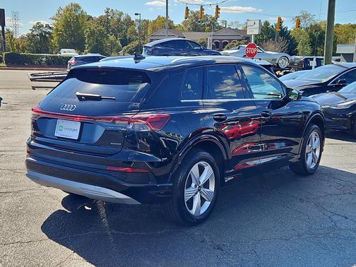 2022 Audi Q4 e-tron Prestige
