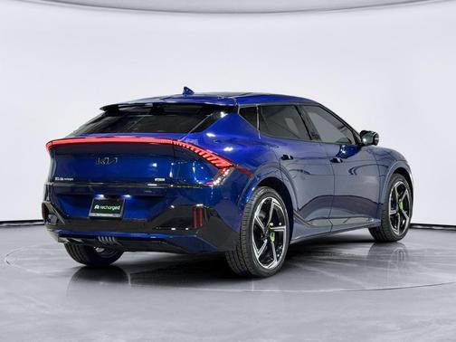 Yacht Blue 2023 Kia EV6 GT