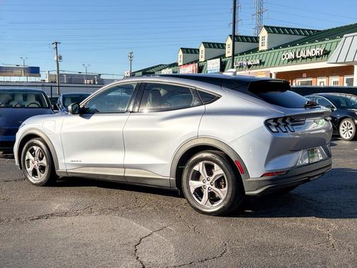 2022 Ford Mustang Mach-E Select