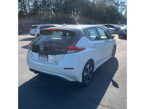 2022 Nissan Leaf SV Plus