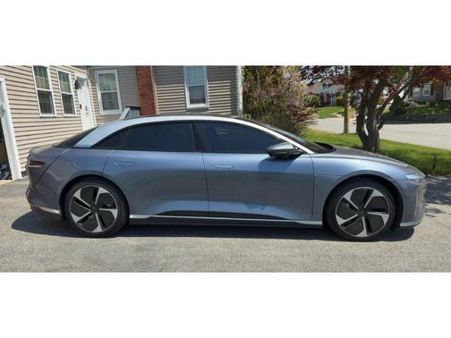 Quantum Grey Metallic 2025 Lucid Air Touring