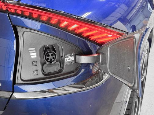 Yacht Blue 2023 Kia EV6 GT