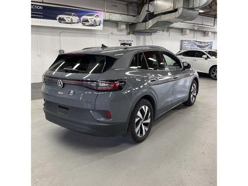 2023 Volkswagen ID.4 Pro