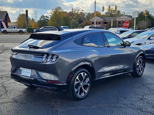 2021 Ford Mustang Mach-E Premium