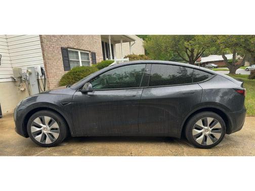 Solid Black 2024 Tesla Model Y Long Range