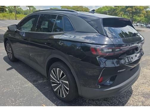 2025 Volkswagen ID.4 Pro