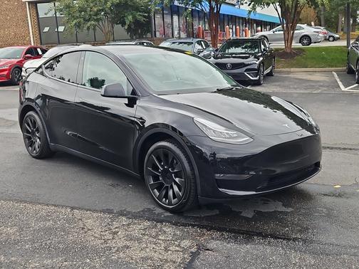 2023 Tesla Model Y Long Range