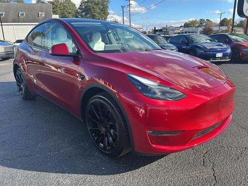 2025 Tesla Model Y Long Range
