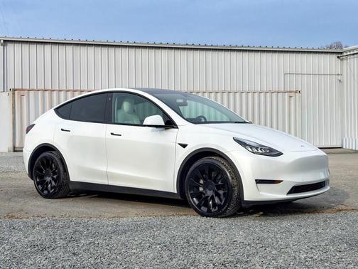 2022 Tesla Model Y Long Range